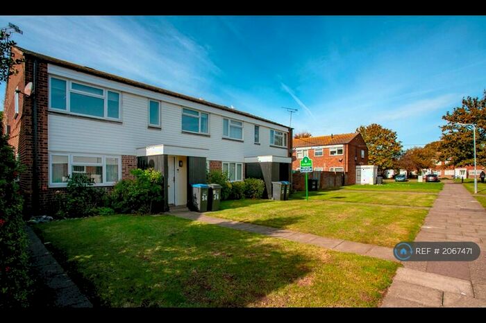 2 Bedroom Flat To Rent In Linley Road, Broadstairs, CT10