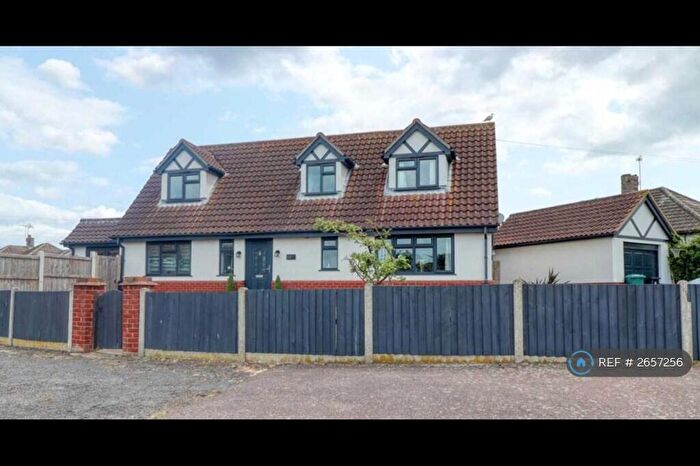 4 Bedroom Detached House To Rent In Meadow Close, Clacton-On-Sea, CO15