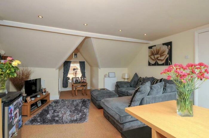 3 Bedroom Apartment To Rent In Temple Street, Llandrindod Wells, LD1