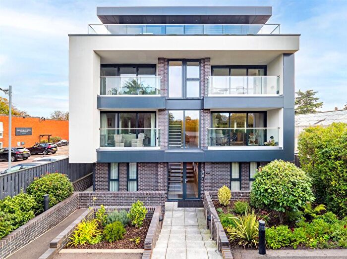 2 Bedroom Apartment For Sale In Swans Nest Lane, Stratford-Upon-Avon, CV37