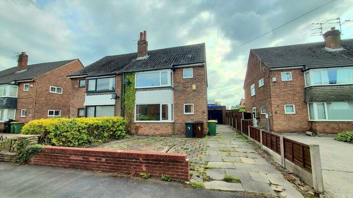 3 Bedroom Semi-Detached House To Rent In Moorfield Drive, Ribbleton, Preston, PR2