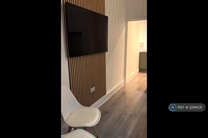 6 Bedroom Terraced House To Rent In Fishponds Road, Bristol, BS16