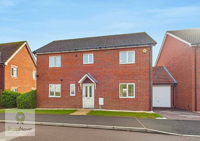 4 Bedroom Detached House For Sale In Gamelan Crescent, Hoo, Rochester, ME3