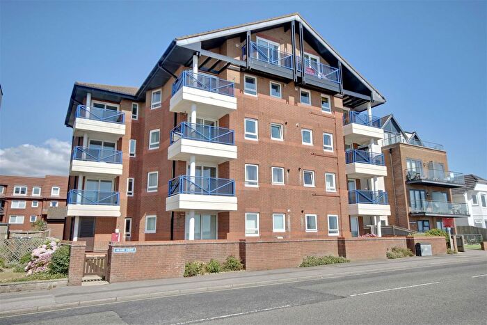 2 Bedroom Flat To Rent In Marine Parade East, Lee-On-The-Solent, PO13