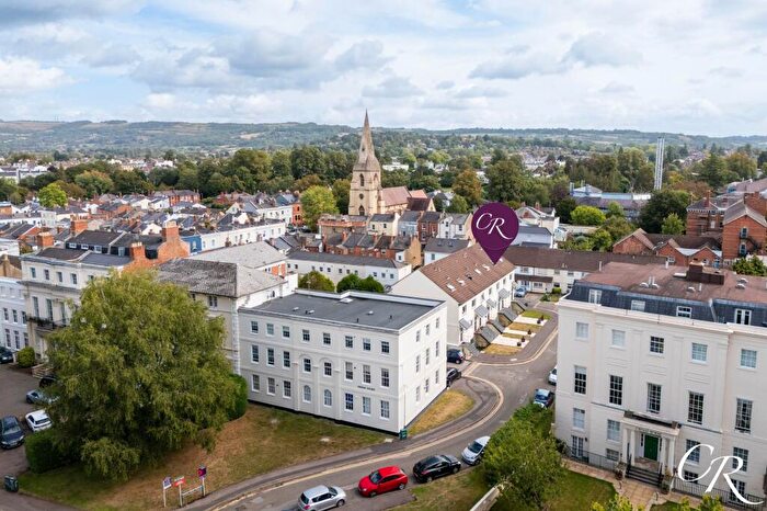 2 Bedroom Flat For Sale In Cedar Court Road, Cheltenham, GL53