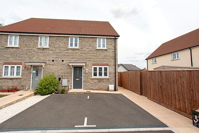 3 Bedroom Semi-Detached House For Sale In Dairy Court, Somerton, Somerset, TA11