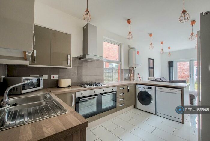 8 Bedroom Terraced House To Rent In Grantham Street, Coventry, CV2