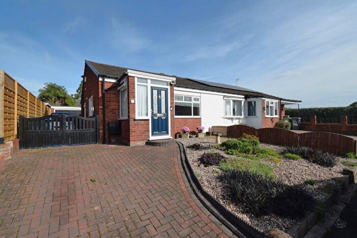 2 Bedroom Semi-Detached Bungalow To Rent In Derwent, Tamworth, B77