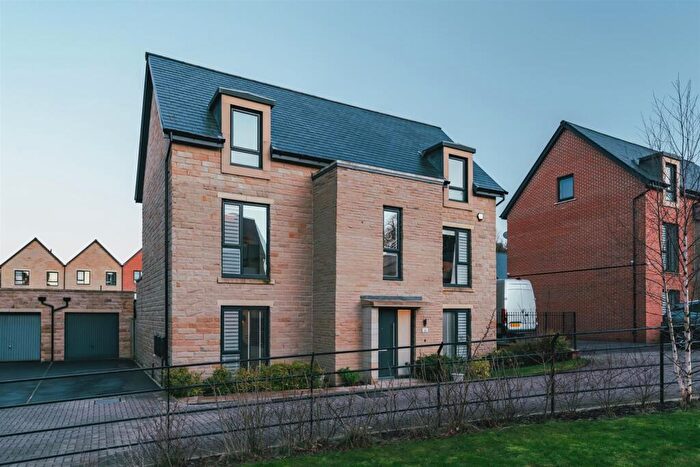 6 Bedroom Detached House For Sale In Linnet Way, Stannington, Sheffield, S6