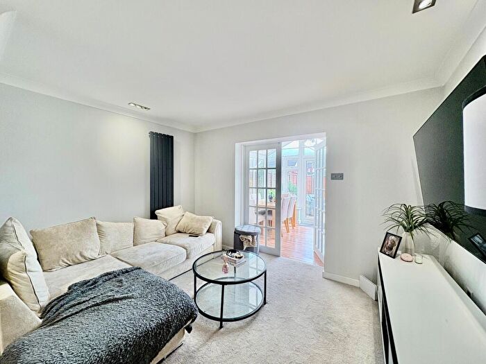 2 Bedroom House To Rent In Harebell Close, Hertford, SG13