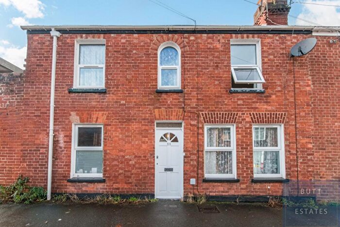 2 Bedroom End Of Terrace House For Sale In Roseland Avenue, Exeter, EX1