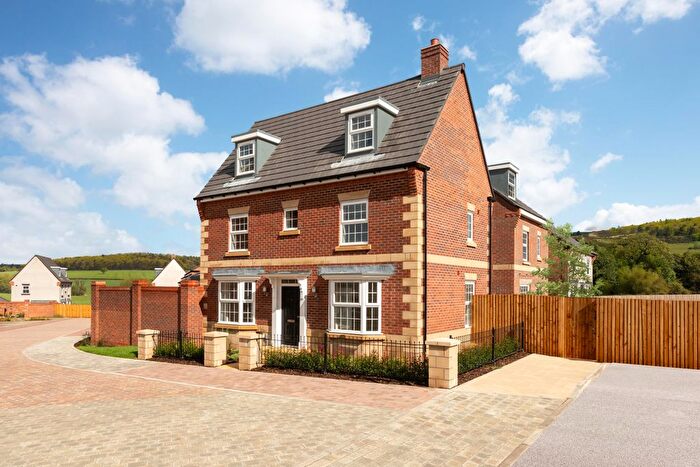 4 Bedroom Detached House For Sale In "Hertford" At Fence Avenue, Macclesfield, SK10