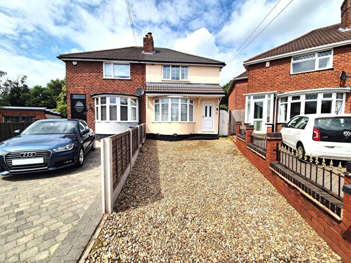 3 Bedroom Semi-Detached House To Rent In Clarendon Road, Sutton Coldfield, B75