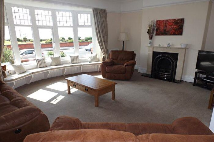 5 Bedroom Detached House To Rent In Marine Drive, Lytham St. Annes, FY8