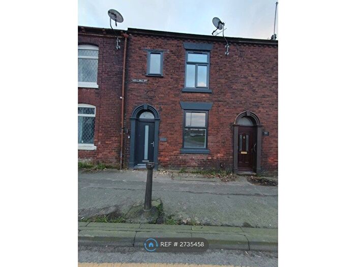 3 Bedroom Terraced House To Rent In Hollins Road, Oldham, OL8