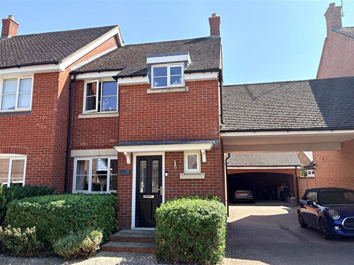 3 Bedroom Town House For Sale In Galileo Close, Duston, Northampton, NN5