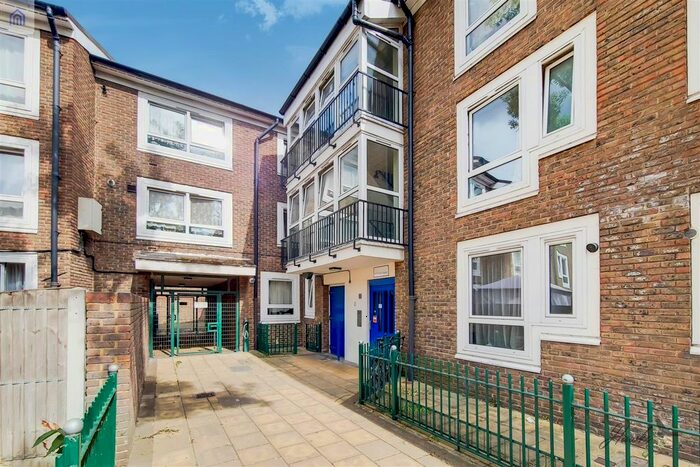 1 Bedroom Flat To Rent In Bettons Park, London, E15