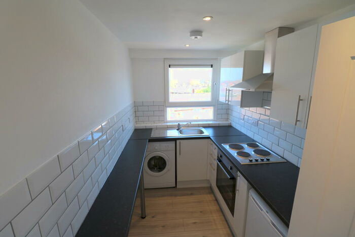 1 Bedroom Flat To Rent In Parsonage Leys, CM20