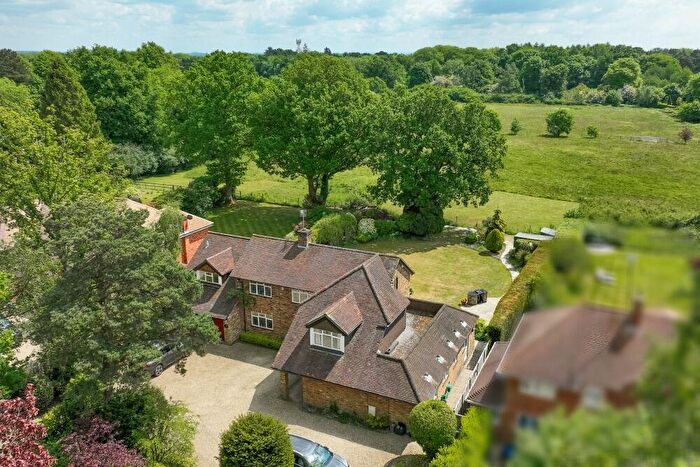 5 Bedroom Detached House For Sale In Chiltern Hill, Chalfont Heights Estate, Chalfont St. Peter, SL9