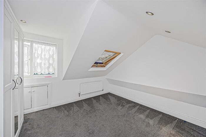 3 Bedroom Property For Sale In Huxley Road, London, E10