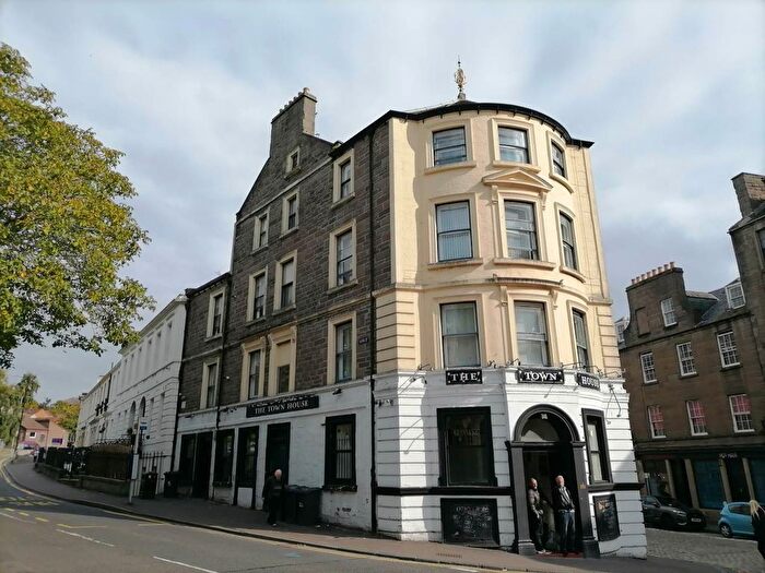 2 Bedroom Flat To Rent In King Street, Dundee, DD1