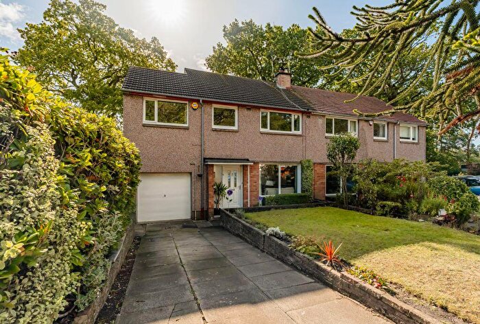 5 Bedroom Semi-Detached Villa For Sale In Barnton Park Place, Edinburgh, EH4