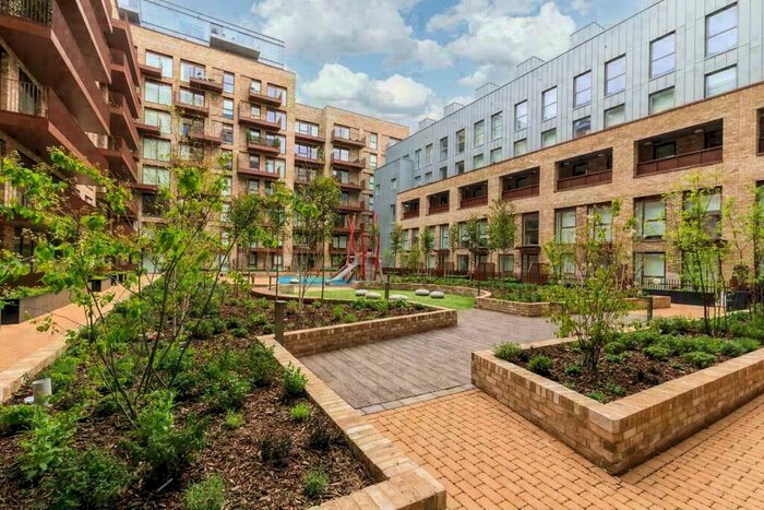 1 Bedroom Flat To Rent In Thames Road, London, E16