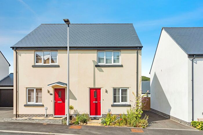 2 Bedroom Semi-detached House For Sale In Weavers Road, Chudleigh, Newton Abbot, TQ13