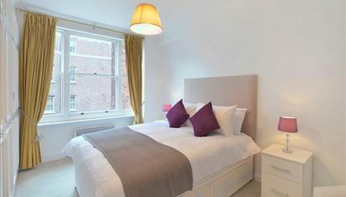1 Bedroom Flat To Rent In Hill Street, London, W1J