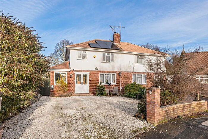 3 Bedroom Semi Detached House For Sale In Stanton Close, Earley, Reading, RG6