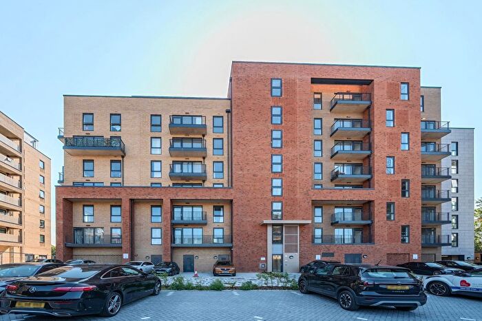 2 Bedroom Flat To Rent In Truman Way, Dartford, DA1