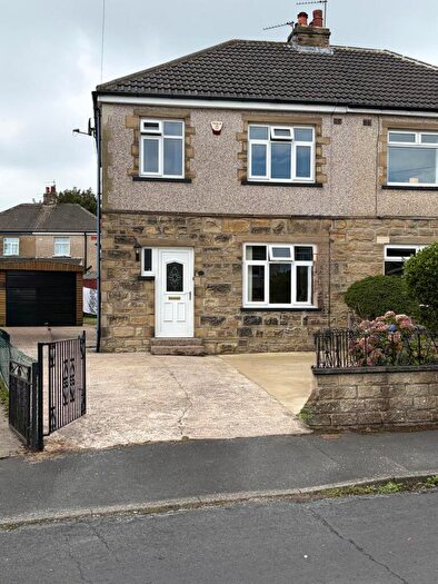 3 Bedroom Semi-Detached House For Sale In Leafield Crescent, Bradford, BD2