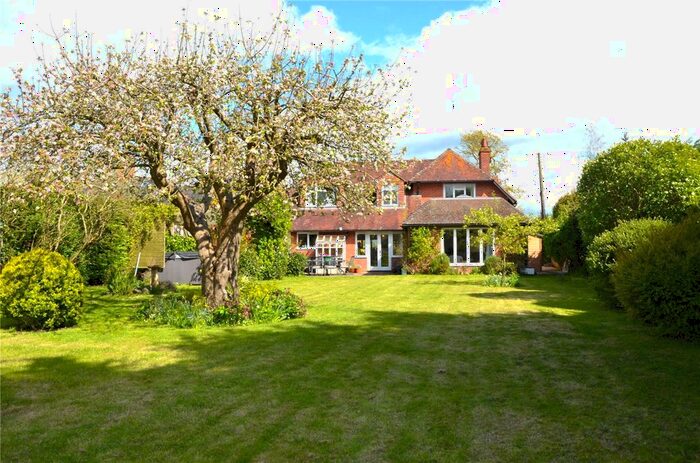 5 Bedroom Detached House For Sale In The Street, Marden, Devizes, Wiltshire, SN10