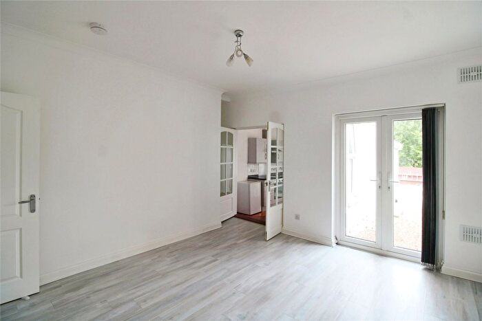 1 Bedroom Flat To Rent In Ashton Gate Road, Ashton, Bristol, BS3