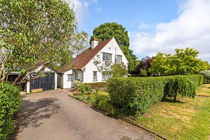 5 Bedroom Detached House For Sale In St Marys Way, Chalfont St. Peter, Gerrards Cross, Buckinghamshire, SL9