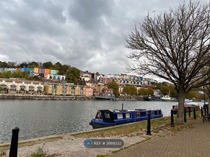 1 Bedroom Flat To Rent In Weare Court, Bristol, BS1