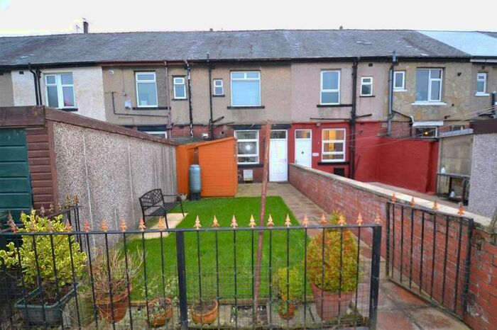 3 Bedroom Terraced House For Sale In First Street, Low Moor, Bradford, BD12