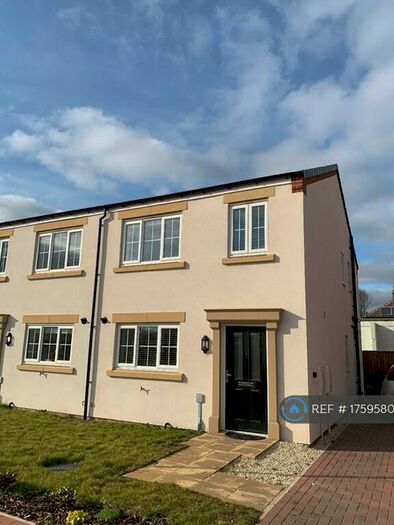 3 Bedroom Semi-Detached House To Rent In Thorpe Gardens, Doncaster, DN4