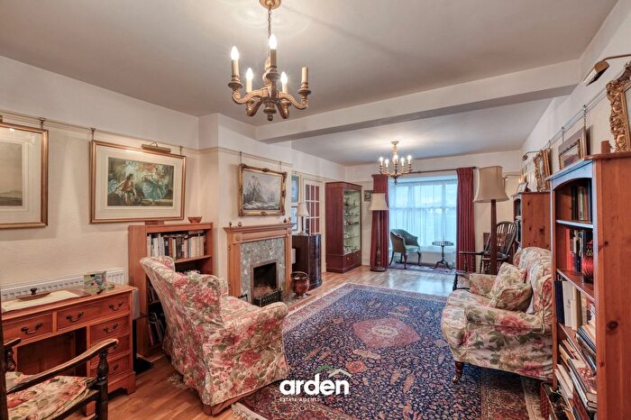 3 Bedroom Detached House For Sale In Claphill Lane, Rushwick, WR2