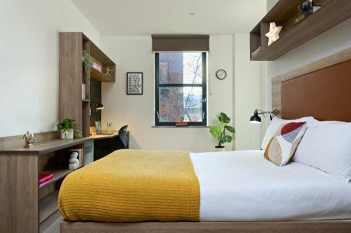 Studio To Rent In Amberley Road, London, W9