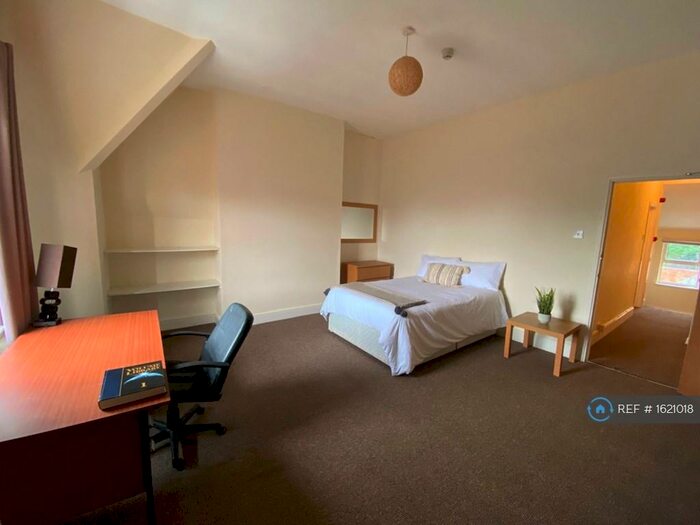 6 Bedroom Terraced House To Rent In Barras Lane, Coventry, CV1