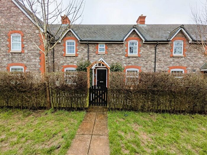 4 Bedroom Terraced House For Sale In Stryd Camlas, Pontrhydyrun, Cwmbran, NP44