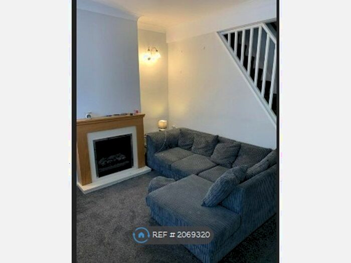 3 Bedroom Terraced House To Rent In Bingham Road, Rochester, ME2