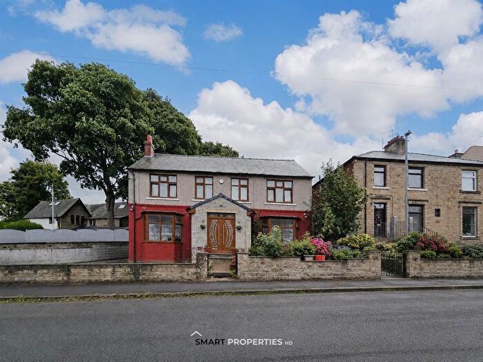 6 Bedroom Detached House For Sale In Osborne Road, Huddersfield, HD1