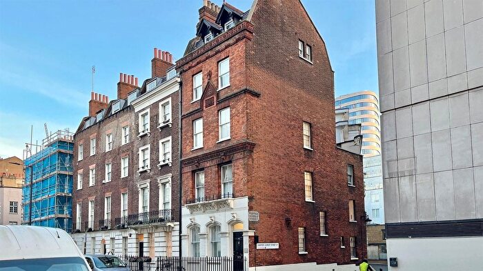 3 Bedroom Flat To Rent In Hampden Gurney Street, London, W1H