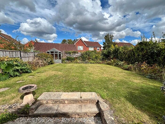 2 Bedroom Detached Bungalow For Sale In Siddeley Avenue, Kenilworth, CV8