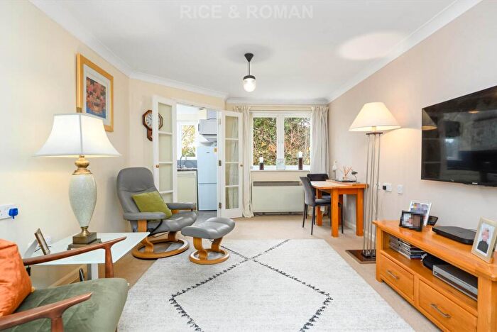 1 Bedroom Retirement Property To Rent In Redwood Court, Epsom, KT17