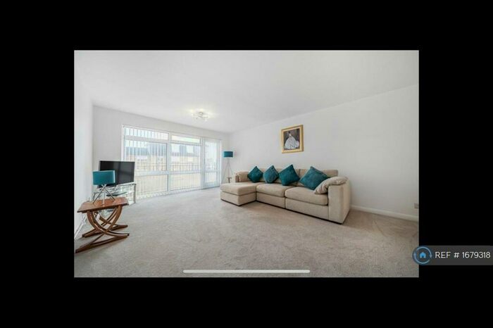2 Bedroom Flat To Rent In Elm Road, Sidcup, DA14