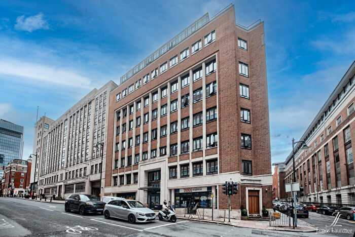 2 Bedroom Apartment For Sale In Beaufort House, - Newhall Street, Jewellery Quarter, B3