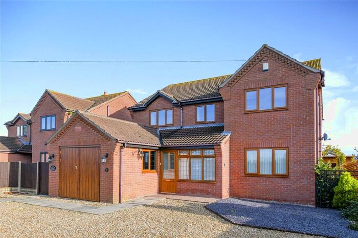 4 Bedroom Detached House For Sale In Clay Bank, South Kyme, Lincoln, Lincolnshire, LN4